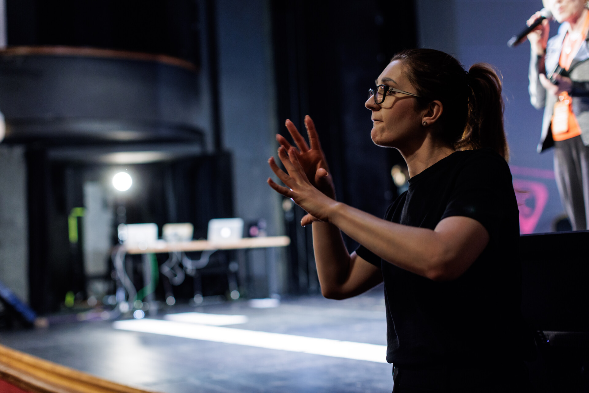 Teatr dostępny w październiku