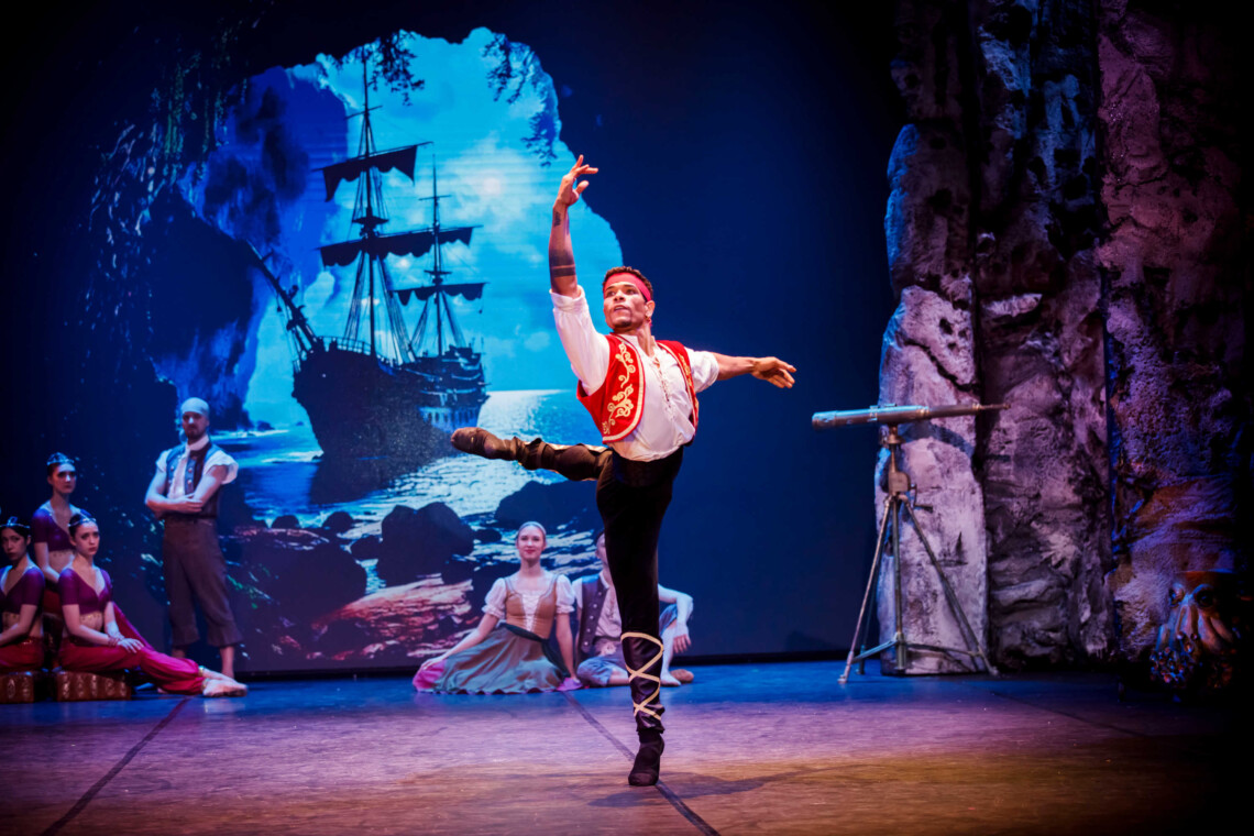 Zdjęcie  z spektaklu Korsarz 