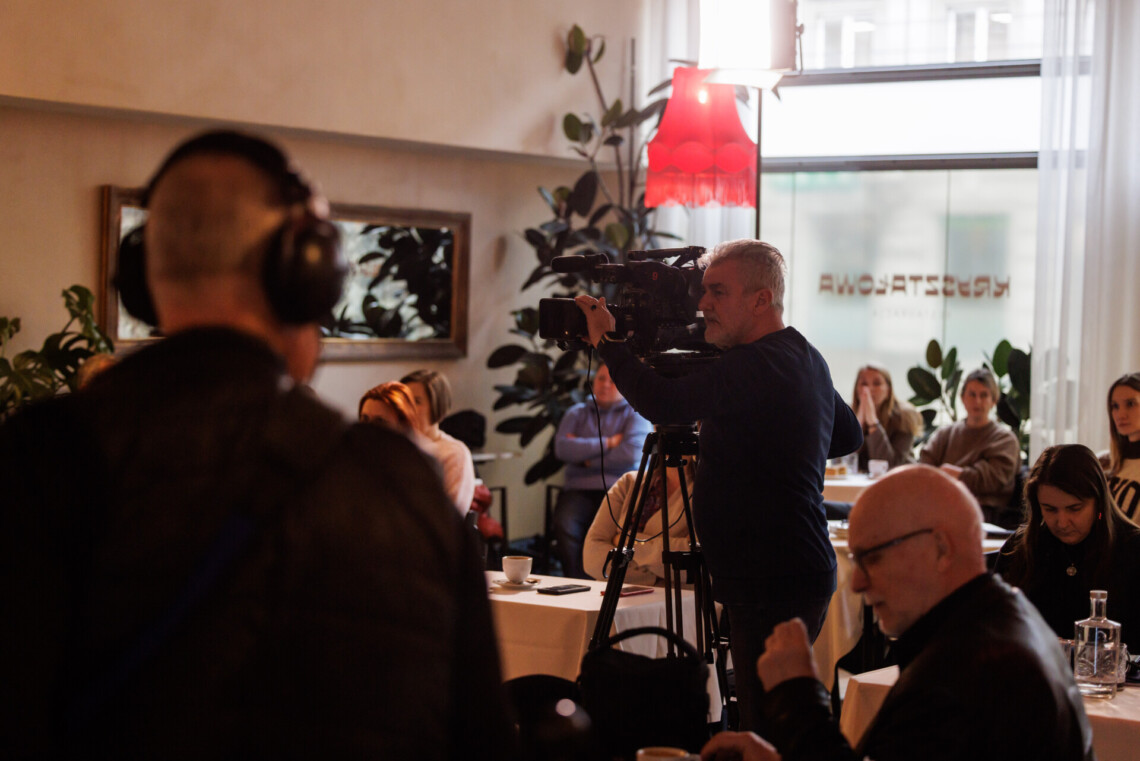 Zdjęcie dla artykułu Dwie konferencje. Dwie prapremiery. Jeden intensywny dzień w Teatrze